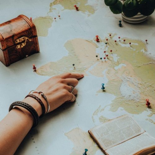 pexels-eliasstrale-21370289